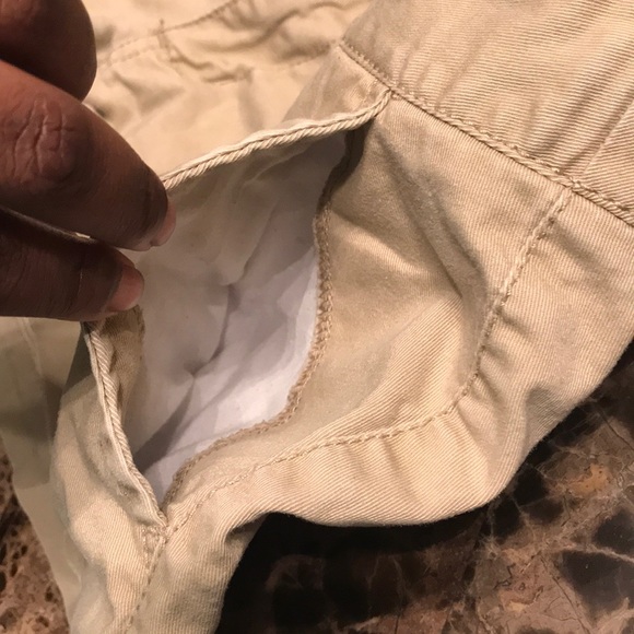 SHORTS - Picture 6 of 8